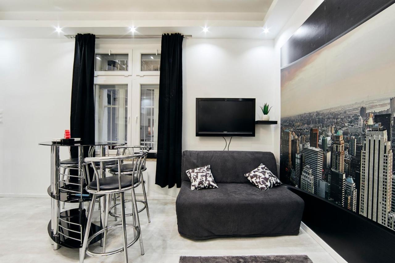 Garibaldi Apartment Budapest Bagian luar foto