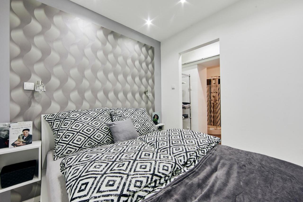 Garibaldi Apartment Budapest Bagian luar foto